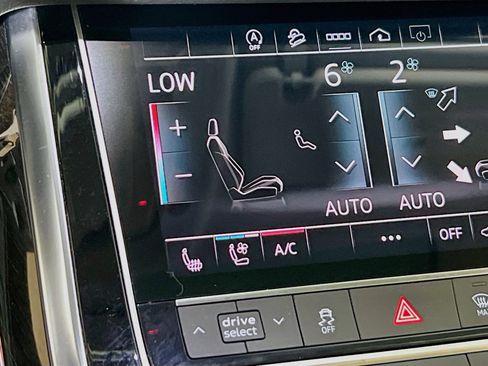 Used 2022 Audi Q7 2.0T Premium Plus w/ Premium Plus Package AWD/4WD image 20