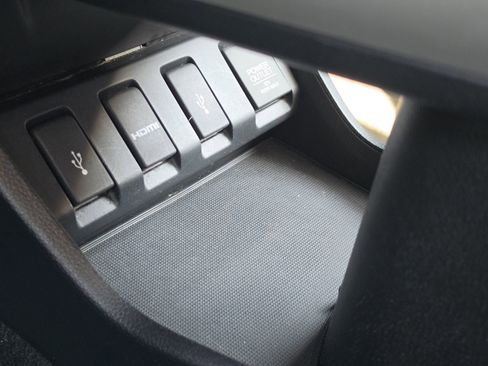 Used 2017 Honda HR-V EX image 26