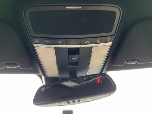 Used 2011 Mercedes-Benz S 550 4MATIC image 34