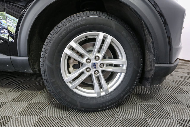 Used 2023 Ford Explorer XLT w/ Equipment Group 202A AWD/4WD image 15