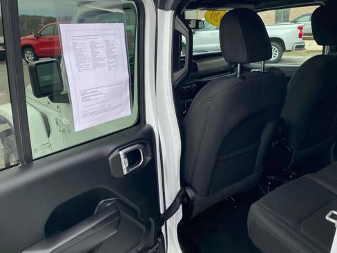 Used 2020 Jeep Gladiator Sport w/ Quick Order Package 24S image 20