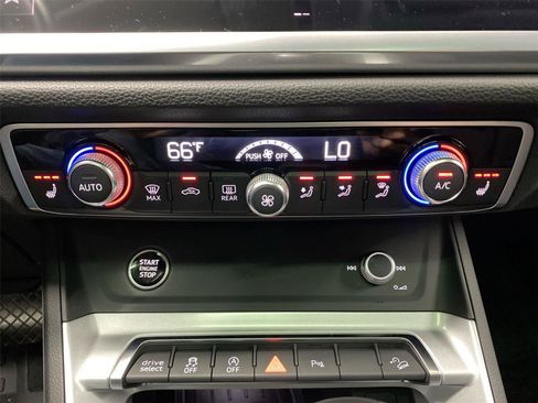 Used 2021 Audi Q3 2.0T Premium Plus image 21