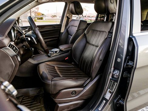 Used 2019 Mercedes-Benz GLS 450 4MATIC w/ Premium 1 Package image 35