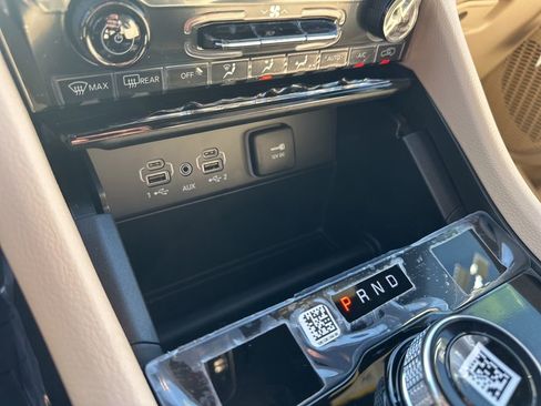 New 2025 Jeep Grand Cherokee Limited image 27