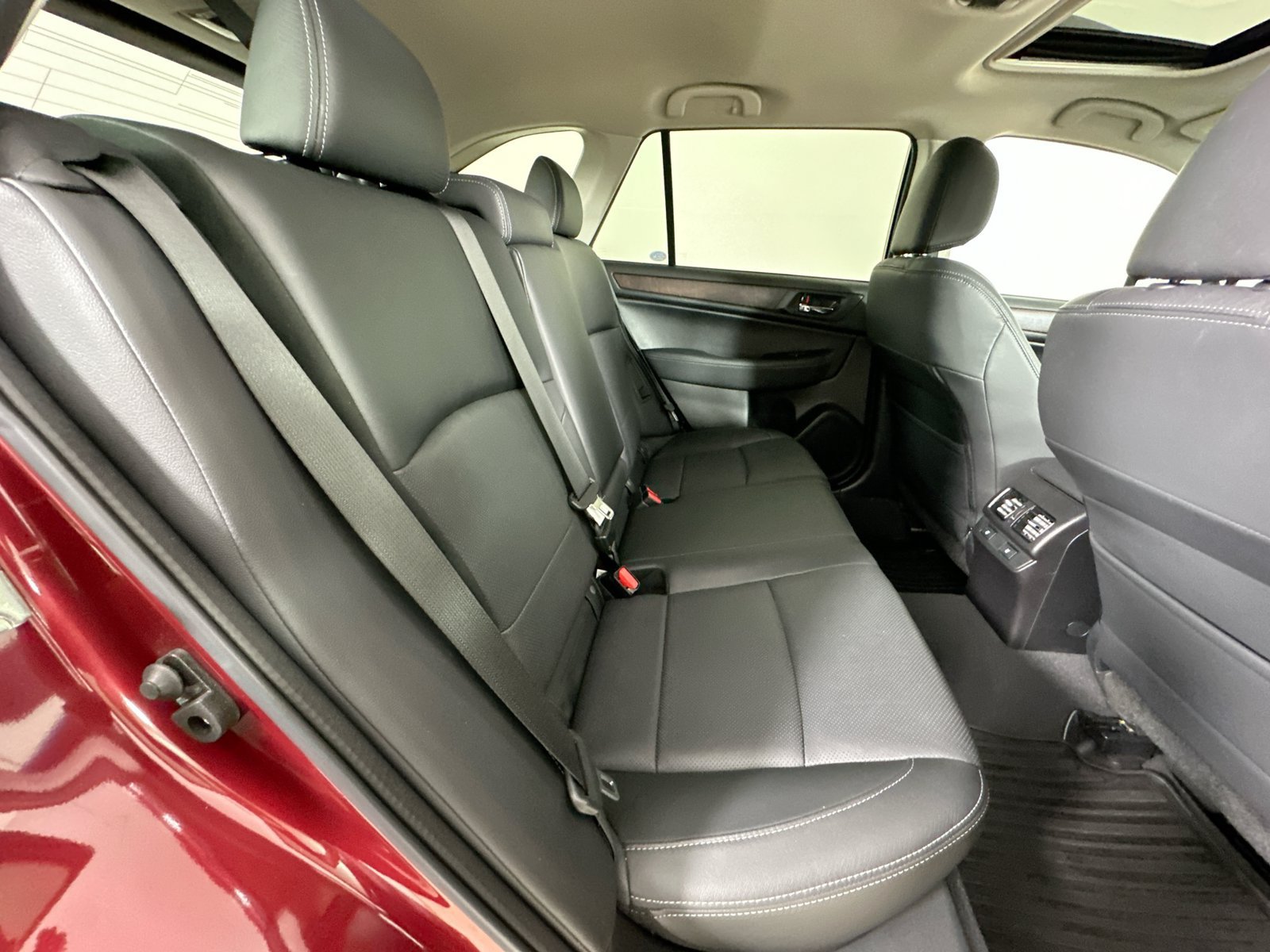 Used 2016 Subaru Outback 2.5i Limited AWD/4WD image 42