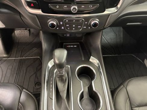 Certified 2023 Chevrolet Traverse LT w/ LT Premium Package image 21