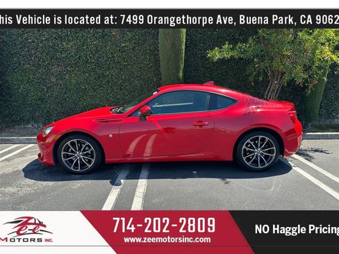 Used 2017 Toyota 86 RWD image 11