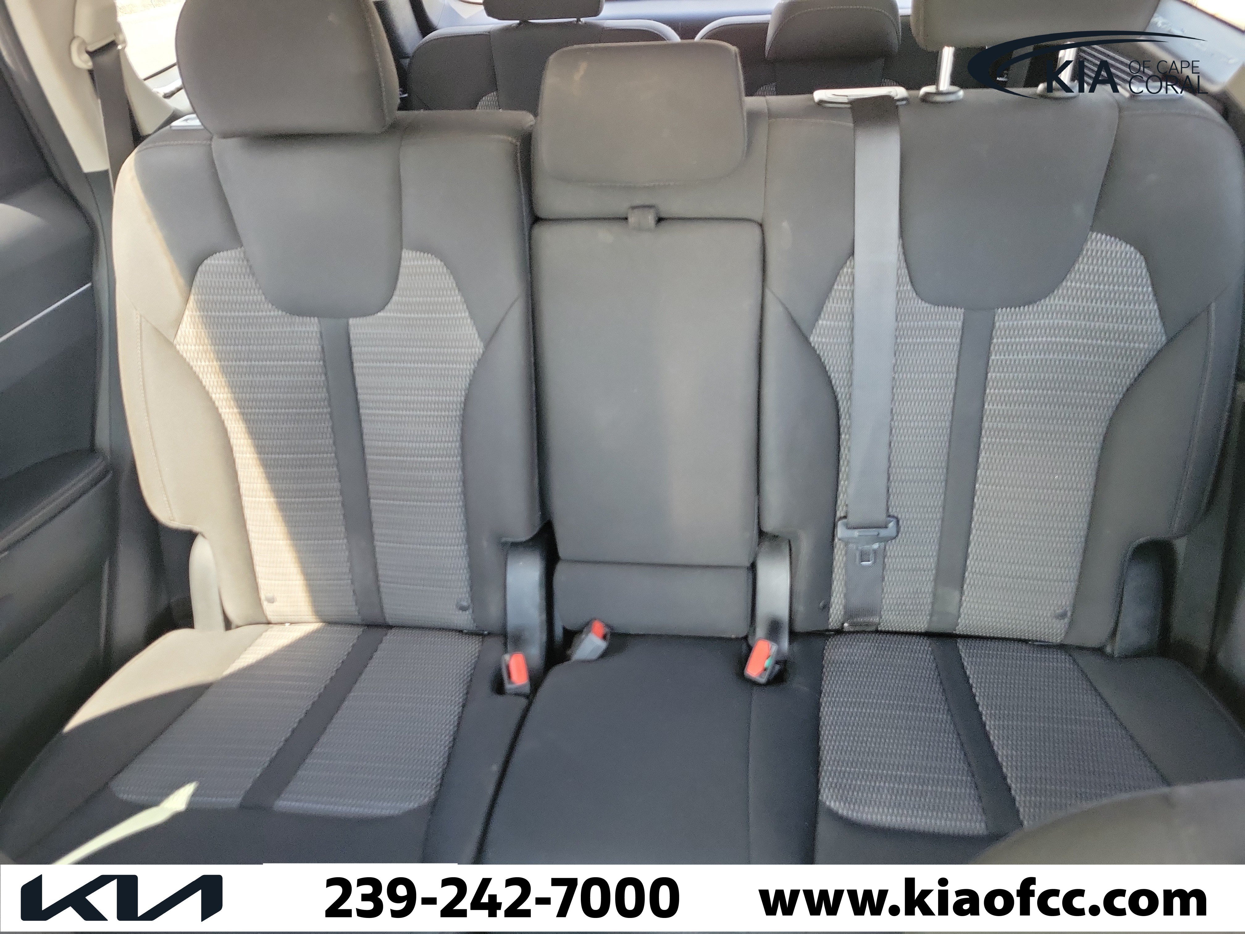 Used 2022 Kia Sorento LX FWD image 29