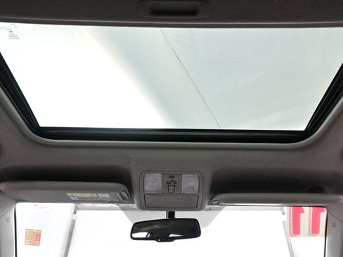 Used 2011 Toyota RAV4 Limited image 18