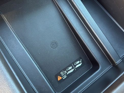 Used 2022 GMC Sierra 1500 SLT image 28