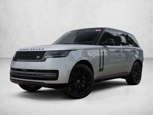 Used 2025 Land Rover Range Rover SE AWD/4WD image 1