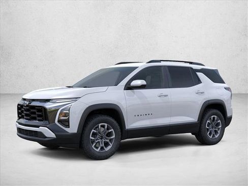 New 2026 Chevrolet Equinox ACTIV AWD/4WD image 3