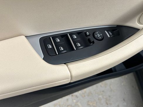Used 2018 BMW X3 xDrive30i AWD/4WD image 12