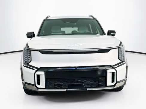 Used 2024 Kia EV9 GT-Line AWD/4WD image 2