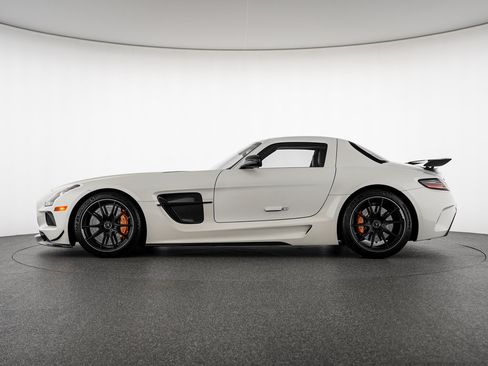 Used 2014 Mercedes-Benz SLS AMG Black Series image 2