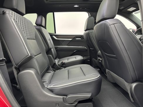 New 2026 GMC Acadia Denali w/ Super Cruise Package FWD image 41