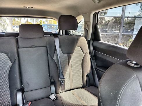 Used 2023 Kia Sorento LX image 15
