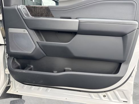 Used 2023 Ford F350 Lariat w/ Lariat Ultimate Package image 9