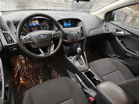 Used 2018 Ford Focus SE image 16