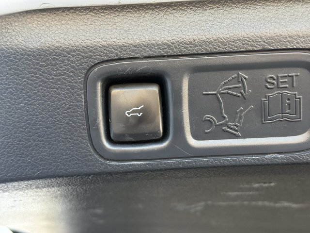 Used 2022 Ford Expedition Max Limited RWD image 32