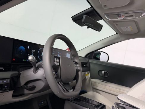 Used 2026 Hyundai Ioniq 5 Limited image 24