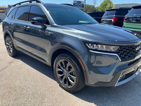 Used 2022 Kia Sorento X-Line EX AWD/4WD image 2