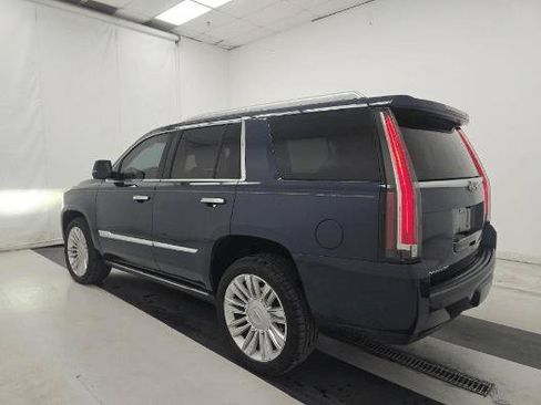 Used 2019 Cadillac Escalade Platinum AWD/4WD image 7