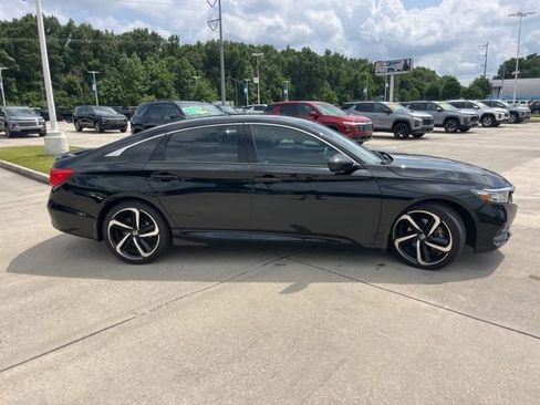 Used 2020 Honda Accord Sport image 8