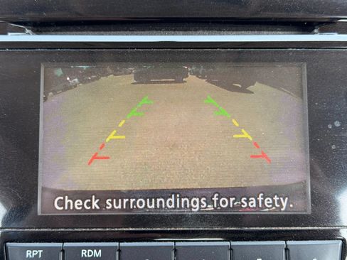 Used 2015 Nissan Rogue S AWD/4WD image 22