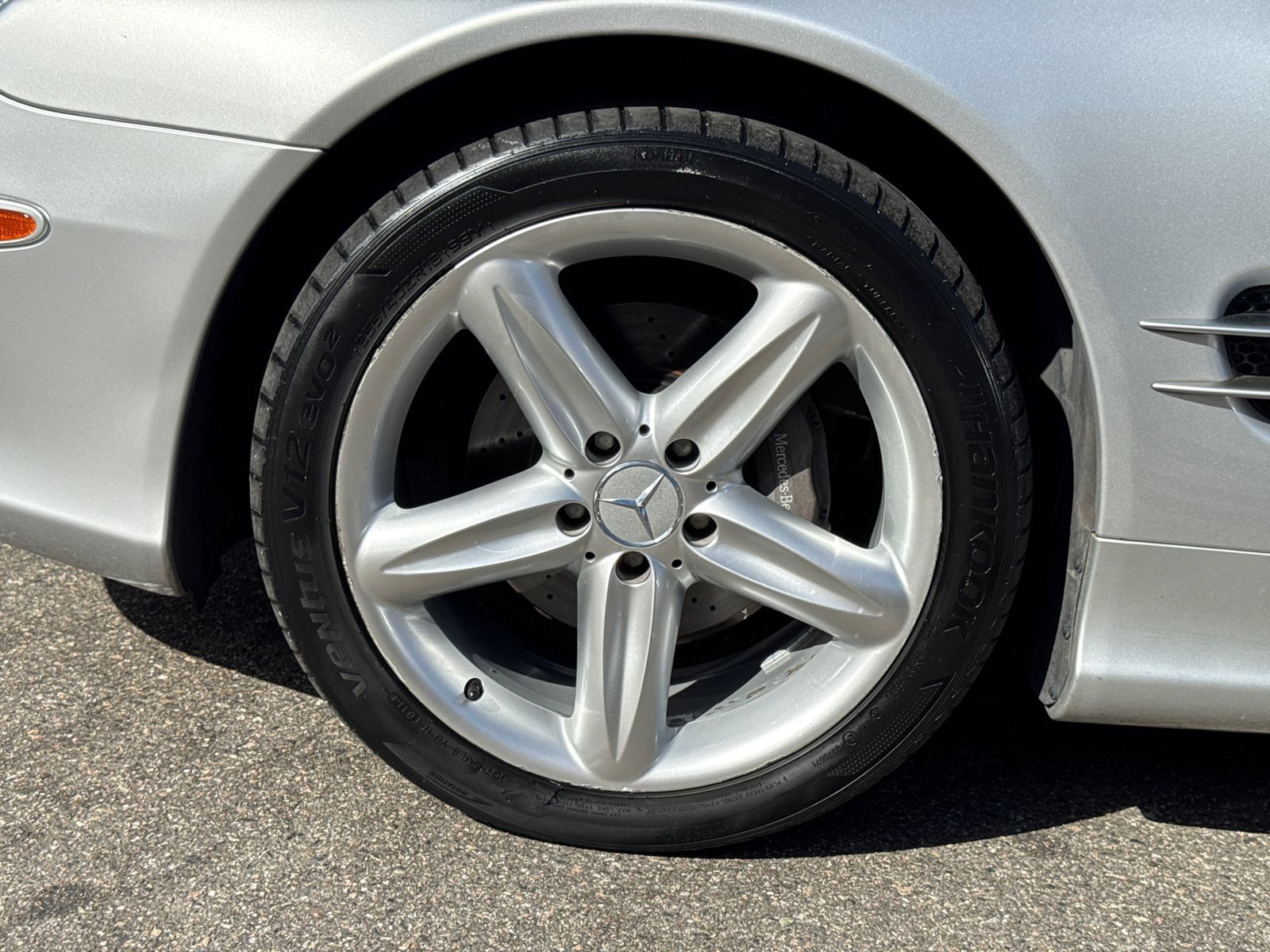 Used 2005 Mercedes-Benz SL 500 image 4