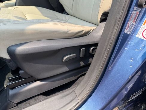 Used 2019 Subaru Ascent Limited AWD/4WD image 36