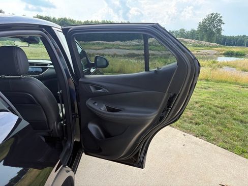 Used 2023 Buick Encore GX Preferred FWD image 31