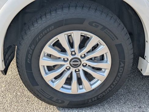 Used 2023 Nissan Armada SV image 10