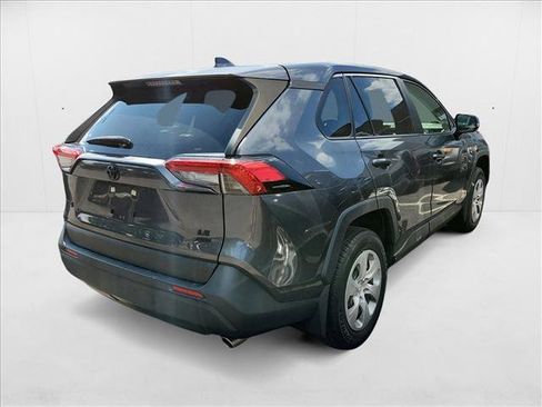 Used 2022 Toyota RAV4 LE image 21