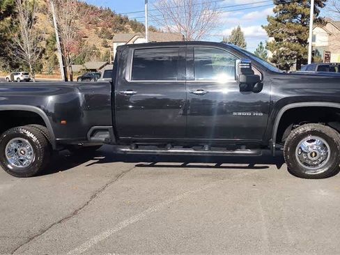 Used 2022 Chevrolet Silverado 3500 LTZ w/ LTZ Plus Package image 2
