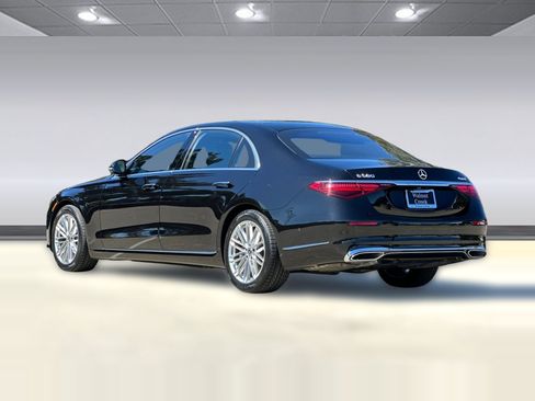 Used 2021 Mercedes-Benz S 580 4MATIC Sedan image 3