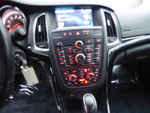 Used 2019 Buick Cascada Premium image 19