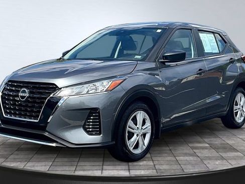 Used 2024 Nissan Kicks S FWD image 1