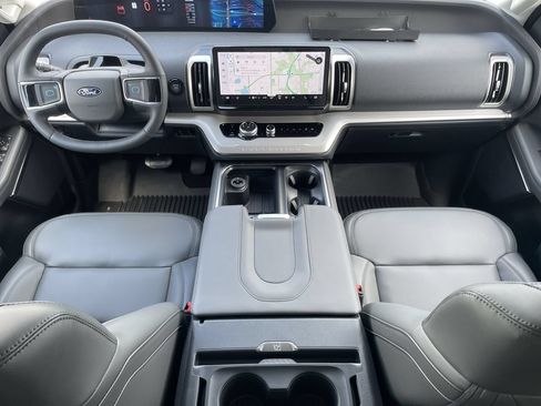 New 2026 Ford Expedition Active RWD image 13