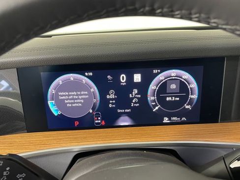 New 2026 Volkswagen Tiguan SEL R-Line AWD/4WD image 4