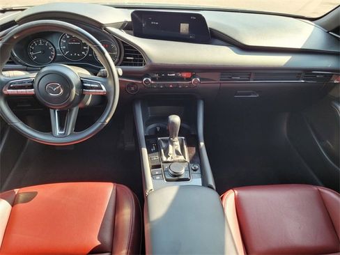 Used 2022 MAZDA MAZDA3 s image 9