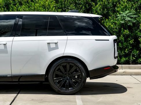 New 2026 Land Rover Range Rover SE AWD/4WD image 15