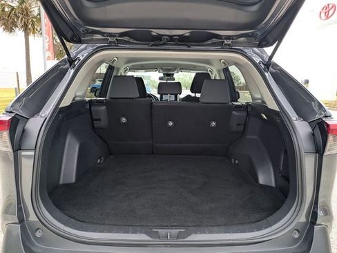 Used 2024 Toyota RAV4 XLE FWD image 29