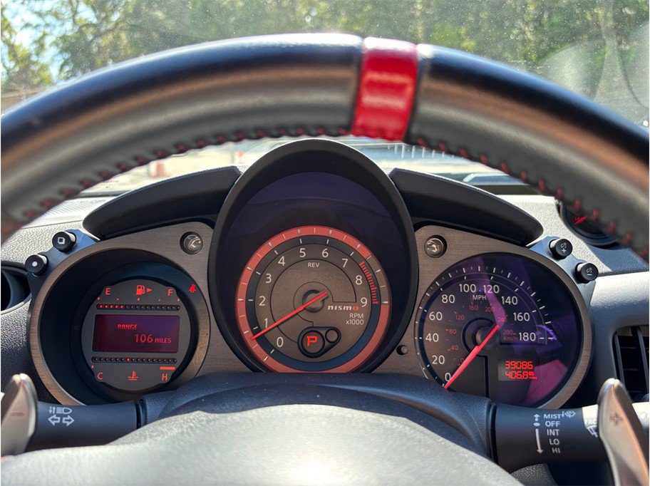 Used 2019 Nissan 370Z NISMO RWD image 20