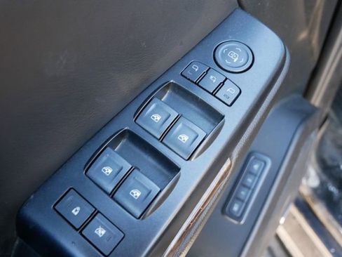 Used 2017 Chevrolet Tahoe LT image 19