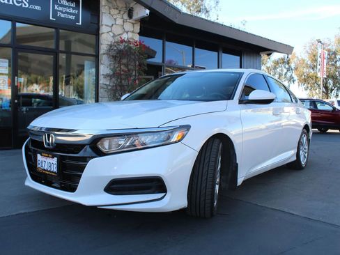 Used 2018 Honda Accord LX image 1
