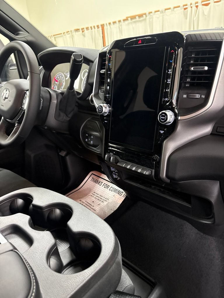 New 2026 RAM 2500 Big Horn AWD/4WD image 26