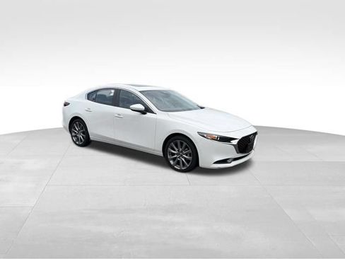 Used 2025 MAZDA MAZDA3 s FWD image 3