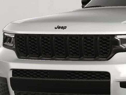 New 2025 Jeep Grand Cherokee L Altitude image 14