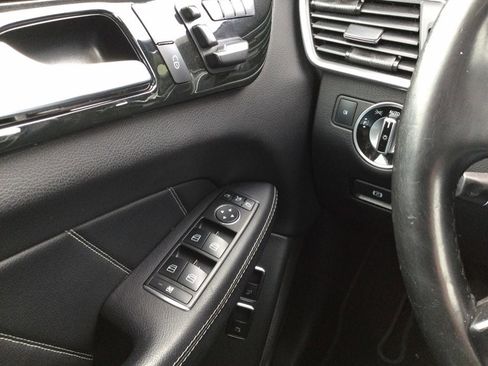 Used 2016 Mercedes-Benz GL 450 4MATIC image 20